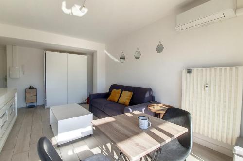 Fleuries - Beau Studio avec terrasse