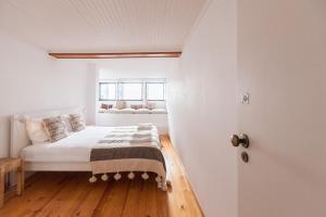 FLH Alfama Mezzanine with River View