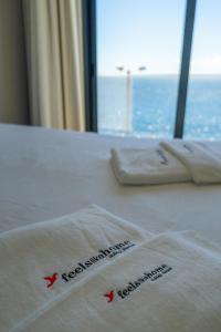 FLH Amazing Ocean View with Balcony