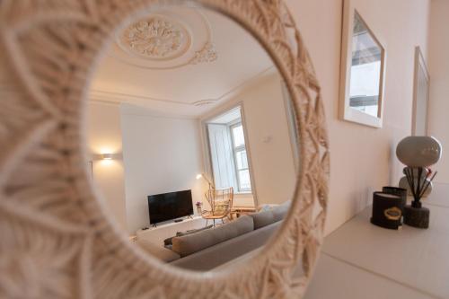 FLH Bacalhoeiros Spacious Apartment