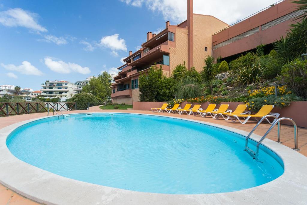 FLH Cascais Balcony Apartment with Pool 583 Avenida da Venezuela, 2750-715 Cascais