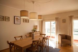 FLH Cascais Wooden Spacious Apartment