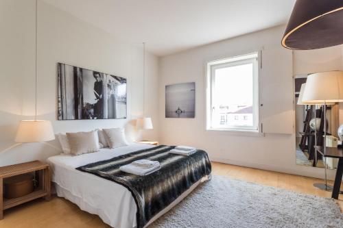 FLH Chiado Design Flat