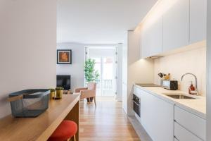 FLH Chiado Elegant Apartment