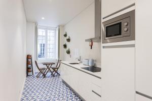 FLH Downtown Aqua Apartment