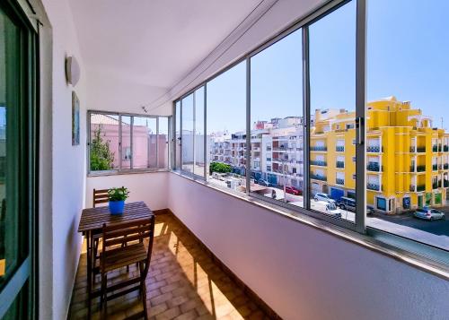 FLH Faro Spacious Flat with Balcony