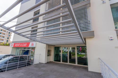 FLH Funchal Balcony Apartment with Sea View