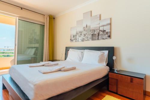 FLH Funchal Green Park Apartment with Pool