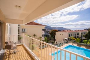 FLH Funchal Modern Apartment with Pool