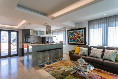 FLH Funchal Sea View Penthouse