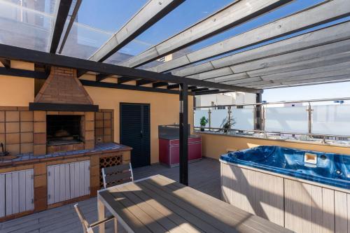 FLH Funchal Sea View Penthouse