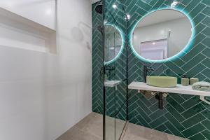FLH Funchal Spacious Apartment with Balcony