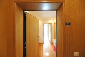 FLH Gaia Modern Flat with Balcony