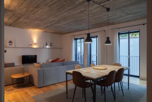 FLH Intendente Cozy Industrial Flat