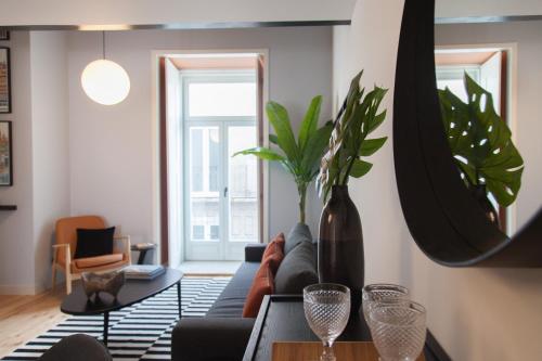 FLH Intendente Elegant Mezzanine with Balcony