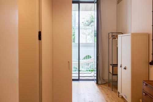 FLH Intendente Mezzanine with Interior Pateo