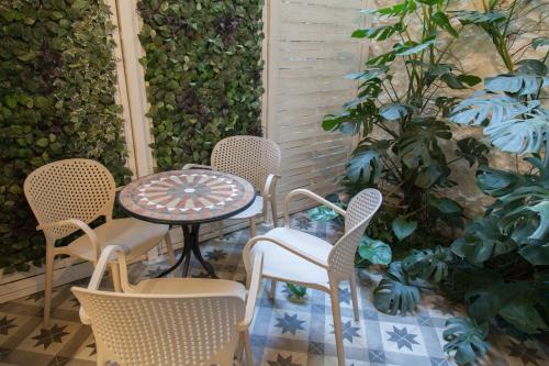 FLH Lapa Design Apartment with Terrace
