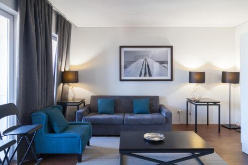 FLH Mercado Ribeira Grey Flat
