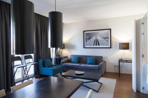 FLH Mercado Ribeira Grey Flat
