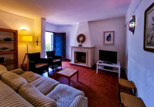 FLH Monte Gordo Family Flat with Terrace