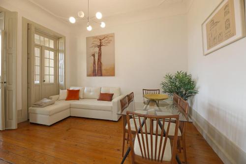 FLH Porto Classic Apartment with Parking