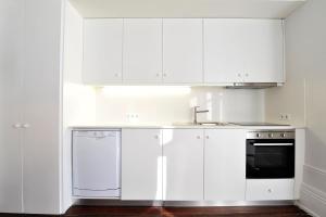 FLH Porto Elegant Flat with Terrace