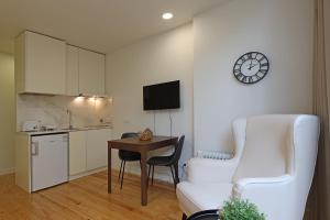 FLH Porto Santa Catarina Simplistic Studio