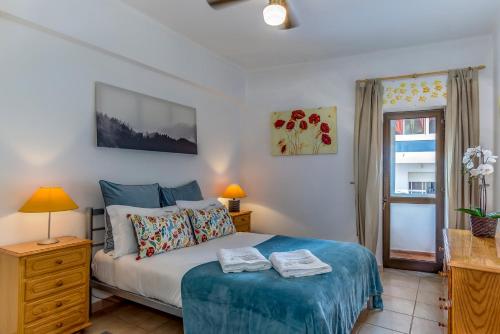FLH Praia da Luz Apartment with Balcony
