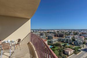 FLH Praia Mar Marine Flat with Pool