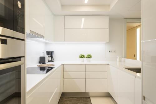 FLH Rato Spacious Apartment