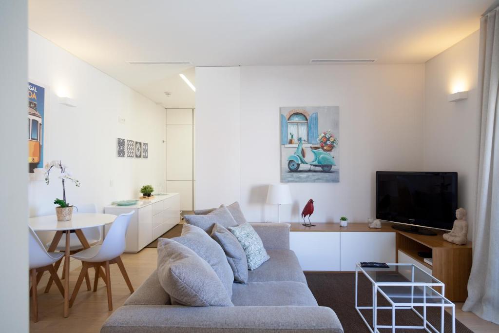 FLH Saldanha Minimalist Flat 16 Avenida Praia da Vitória, 1000-247 Lisbonne