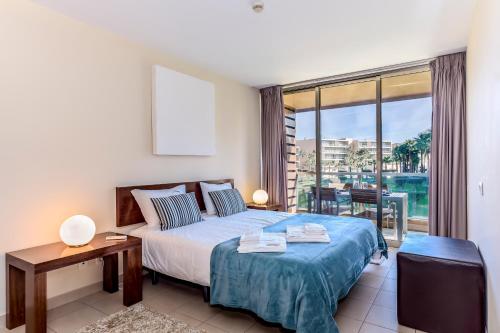 FLH Salgados Bright Apartment