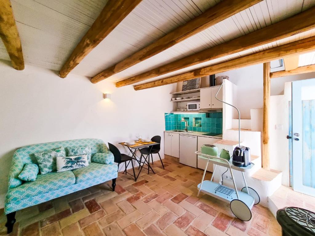 FLH Vale Judeu Rustic Mezzanine Cottage II Rua do Pereiro, 8100-333 Loulé