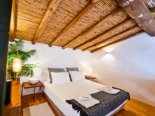 FLH Vale Judeu Rustic Mezzanine Cottage II