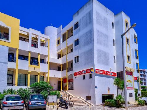 FLH Vilamoura Summer Apartment with Pool