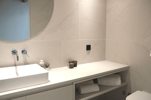 Flow Premium Loft - WITH AC!