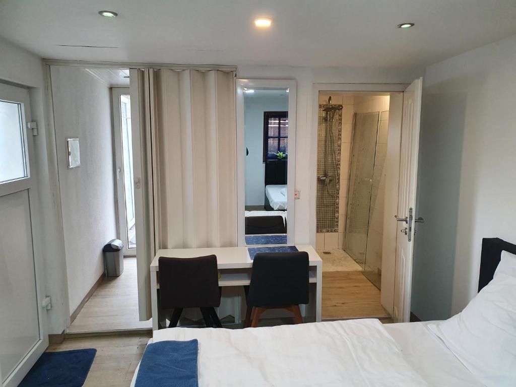 Appartement FMI,Deluxe Apartment Ernst-Barlach 33 Ernst-Barlach-Straße 65428 Haßloch