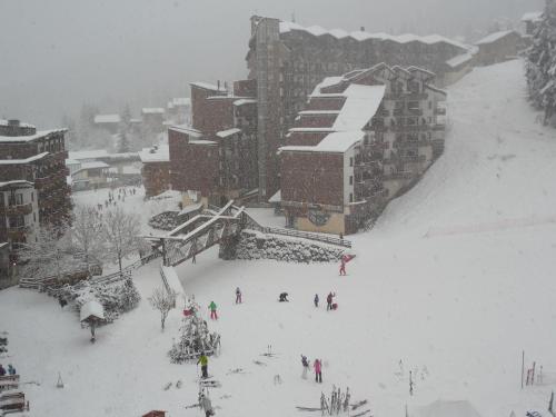 FOLYERE 17 La Tania
