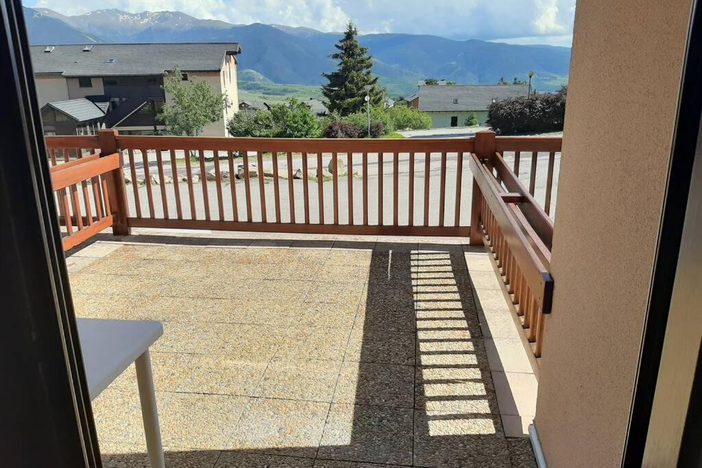 Appartement Font-Romeu : Studio cabine avec terrasse. 1 Rue des Biches 66120 Font-Romeu-Odeillo-Via