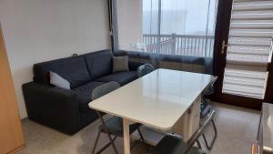 Font-Romeu : Studio cabine avec terrasse.