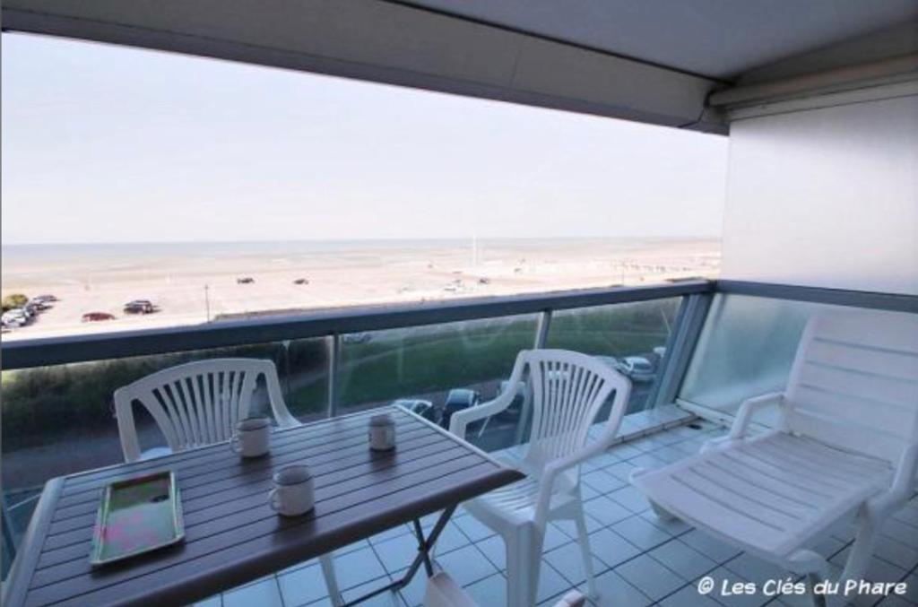 Appartement FONTAINEBLEAU II - Studio face mer 99 boulevard Pouget 62520 Le Touquet-Paris-Plage