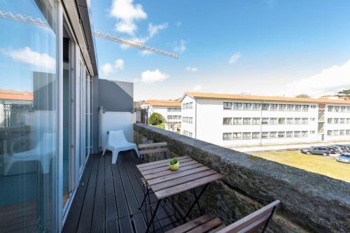 Fontaínhas Stylish Apartment by DA'HOME