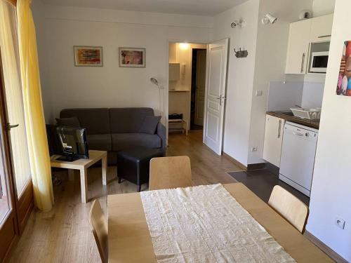 Appartement Formiguères, 2 pièces, 4 personnes - FR-1-295-140 Formiguères france