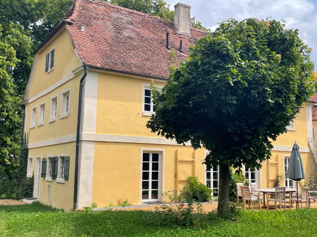 Forsthaus Schloss Dennenlohe 1 Dennenlohe, 91743 Unterschwaningen