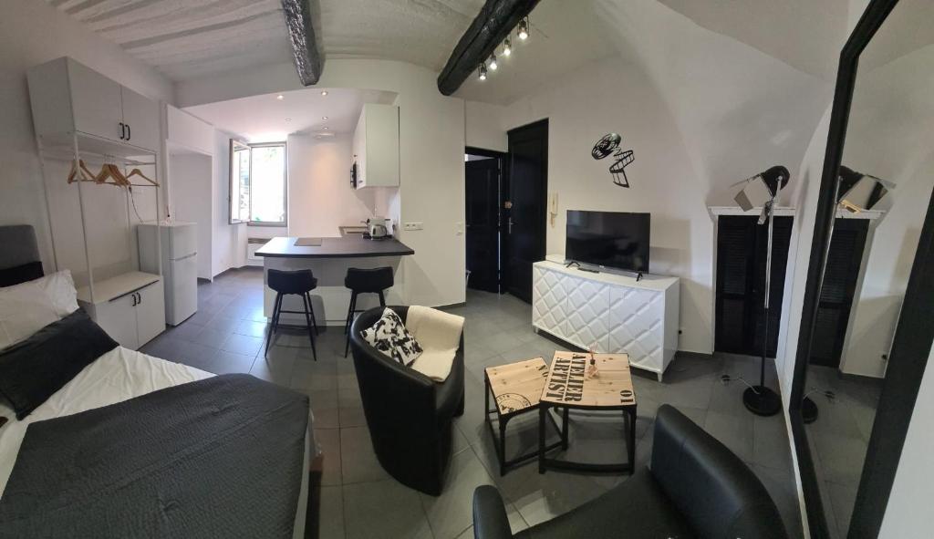 FORVILLE APPARTMENT Cannes 14 Rue Preyre, 06400 Cannes