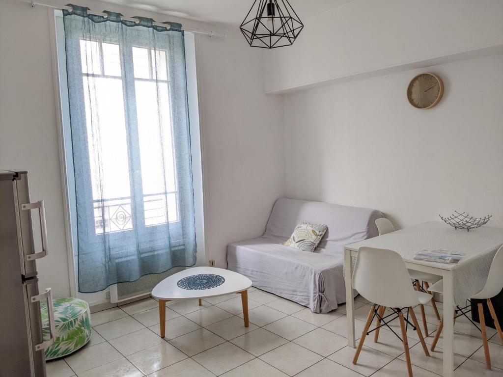 Appartement Fouras - T2 Hyper centre les pieds dans le sable ! 11 Rue de Verdun 17450 Fouras