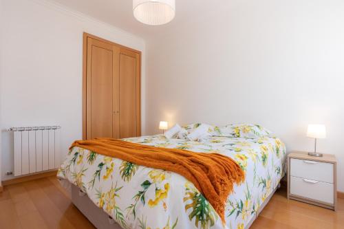 Foz Village Beach by Rent4All