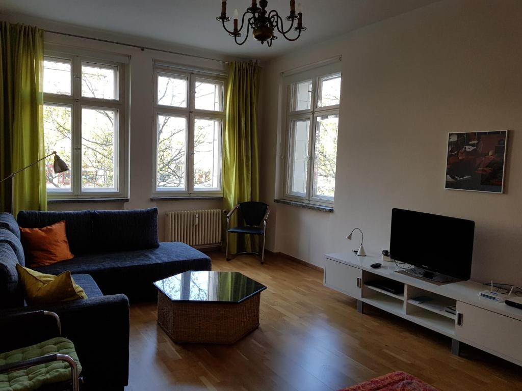 Appartement Frankfurter Tor Frankfurter Allee 4 1. OG links 10247 Berlin