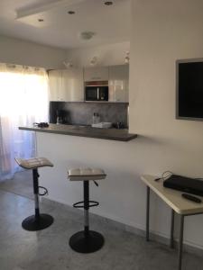 Appartement Fregatine 12 Avenue François de Monleon…5 ‘ étages 06190 Roquebrune-Cap-Martin Provence-Alpes-Côte d\'Azur