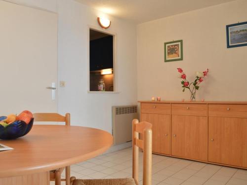 Appartement Appartement Fréjus, 1 pièce, 4 personnes - FR-1-226A-249 APPARTEMENT N° 1504 ENTREE A 5IEME ETAGE 72 RUE DES MICOCOULIERS Fréjus